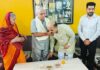 शिक्षक दिवस पर भाजपा जिला प्रधान प्रवीन जोड़ा ने गुरु प्रो. आर.के. कौशिक से लिया आशीर्वाद