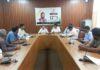धान अवशेष प्रबंधन को लेकर एस.डी.एम. ने अधिकारियों के साथ की बैठक